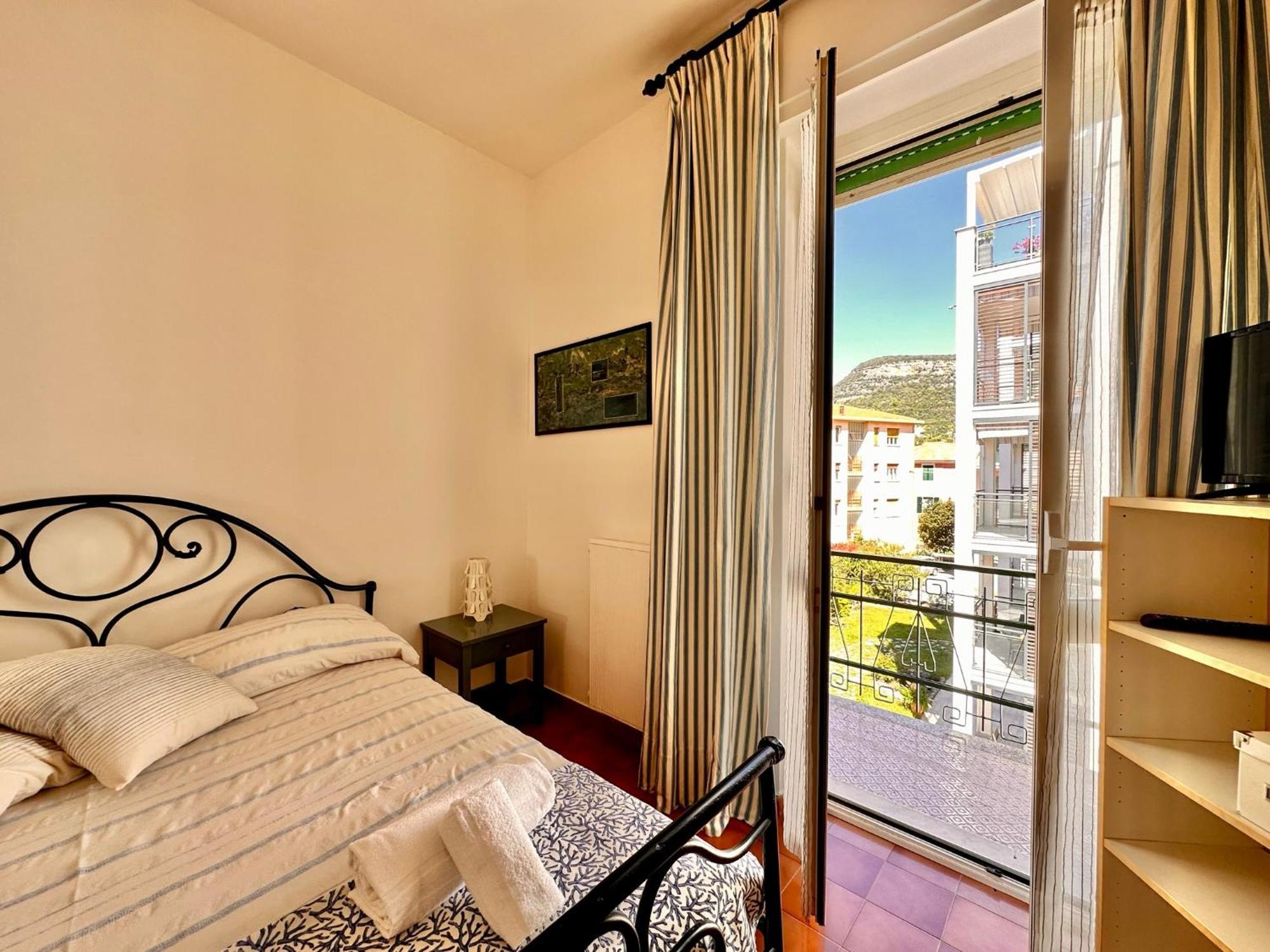 Hostdomus - Paradiso Apartment Finale Ligure